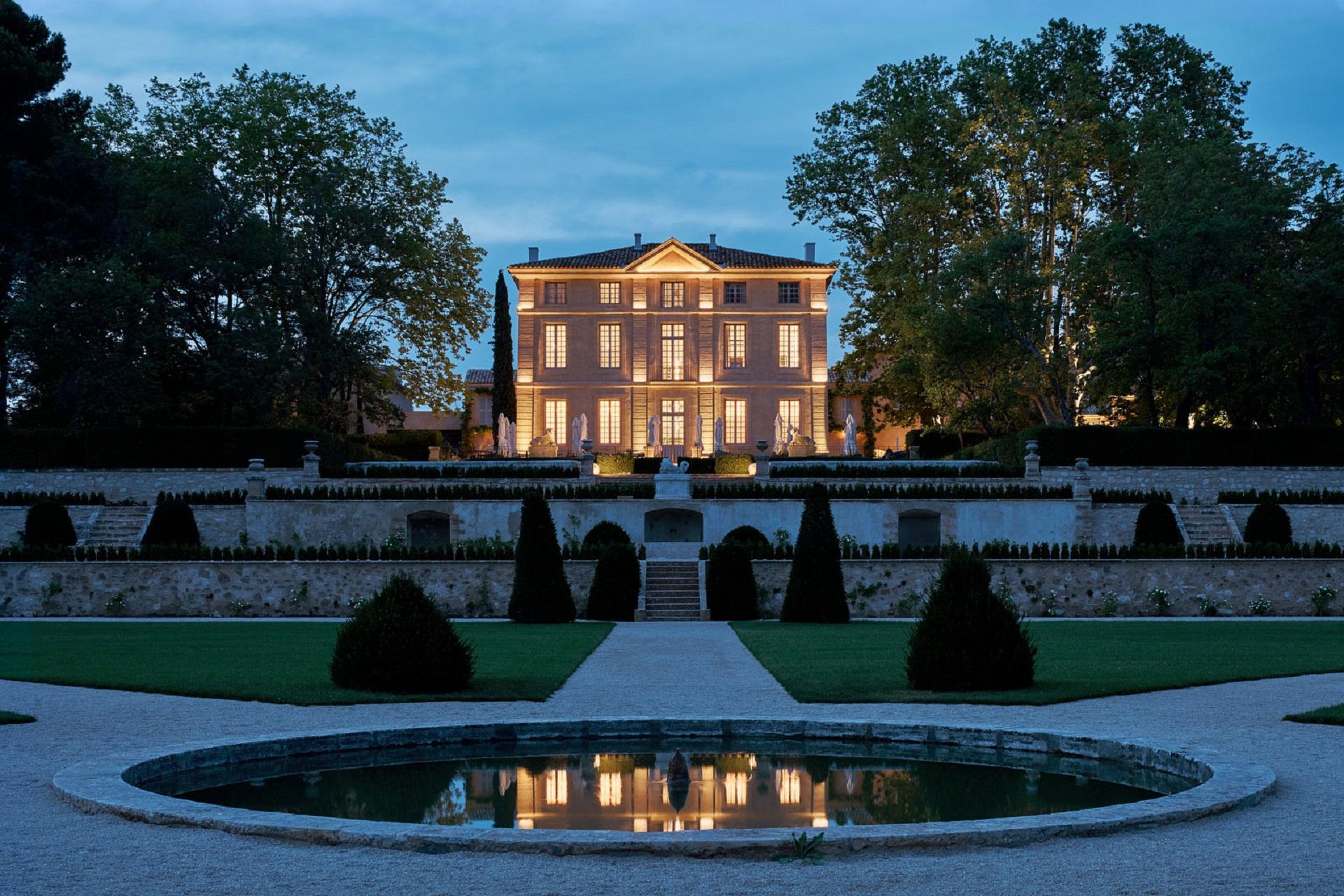 Chateau-de-la-Gaude-aix-en-provence-by-night