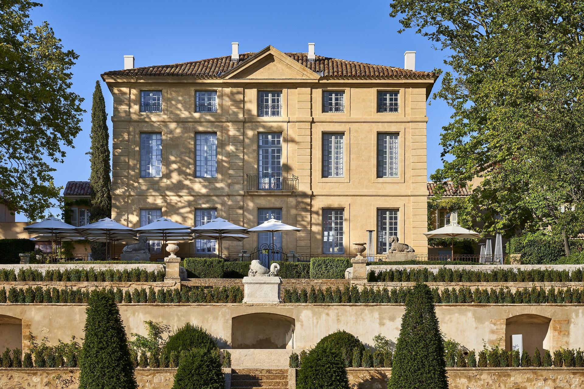 Chateau-de-la-Gaude-aix-en-provence-facade