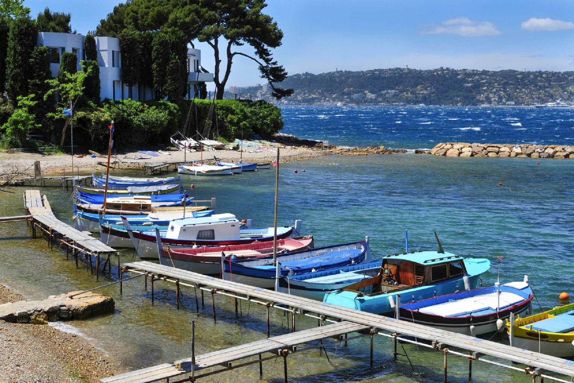 LE-GRAND-PAVOIS-ANTIBES-JUAN-LES-PINS-COTE -AZUR-PORT-PECHE