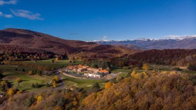 Le-Domaine-de-Falgos-Golf-Spa-occitanie-vue-seminaires-de-caractere