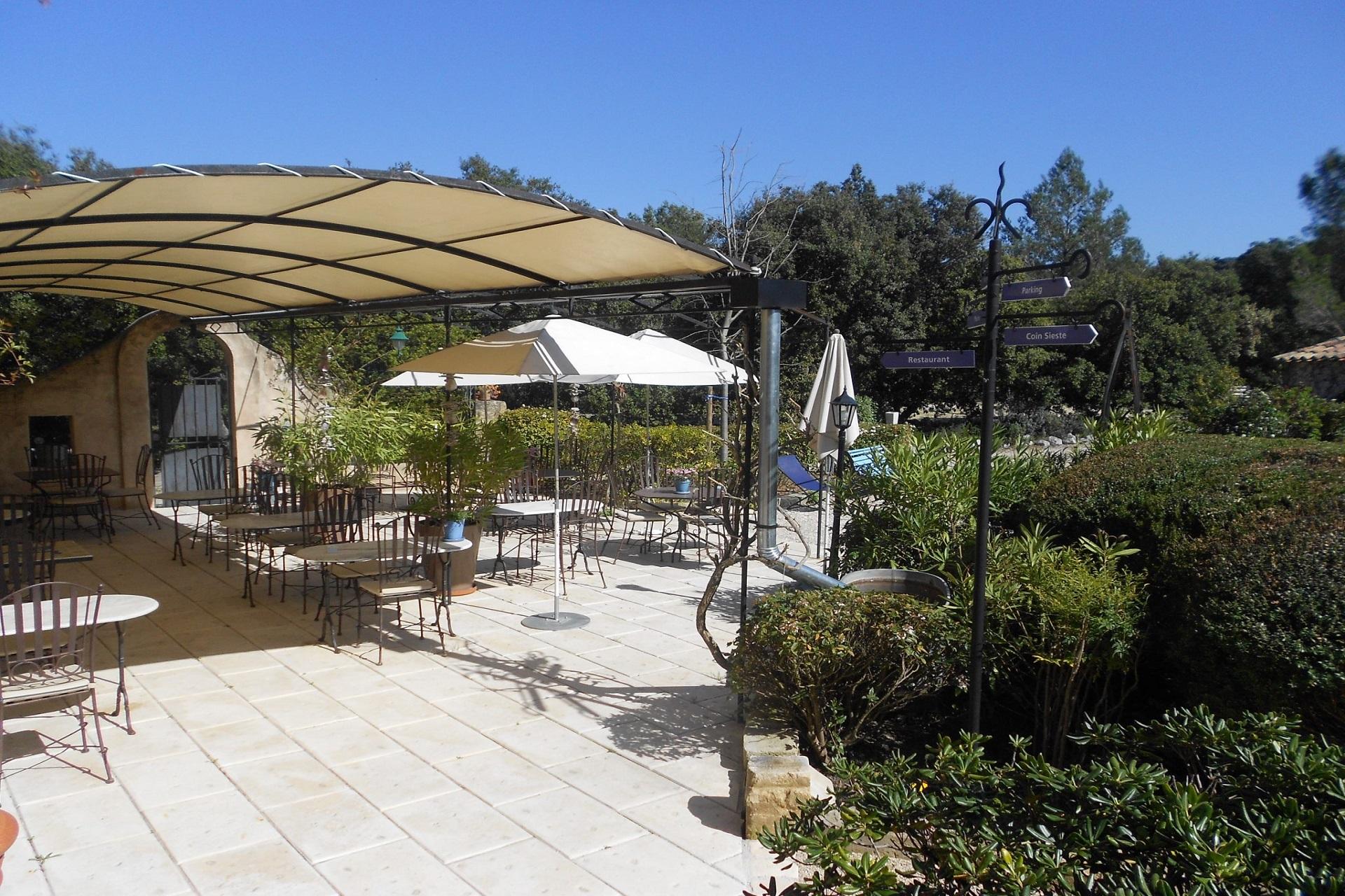 bastide-eygalieres-alpilles-provence-sud-seminaires-terrasse