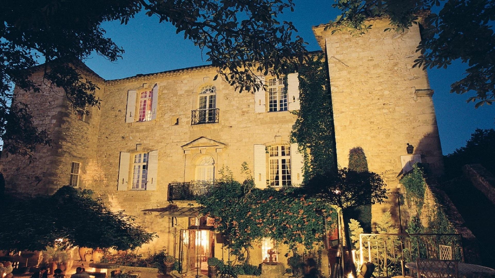 chateau-arpaillargues-uzes-gard-provence-tours-seminaires-de-caractere