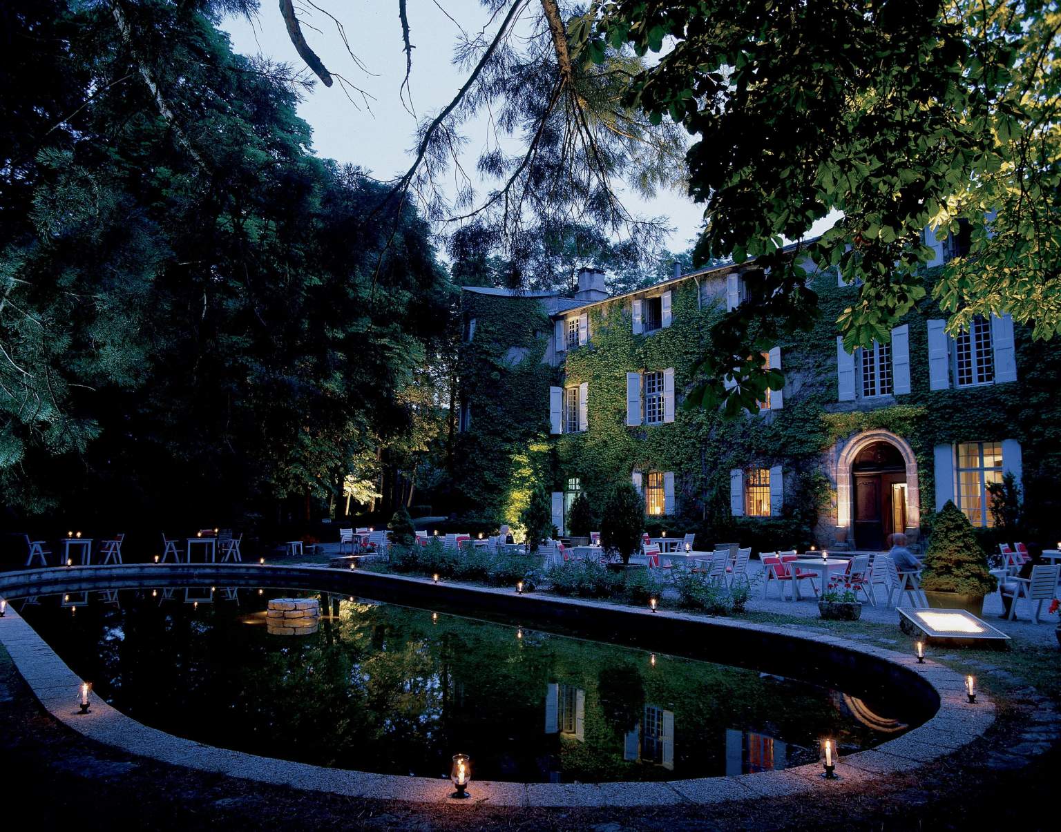 chateau-des-ayres-losere-ocitanie-gorges-du-terrasse-nuit