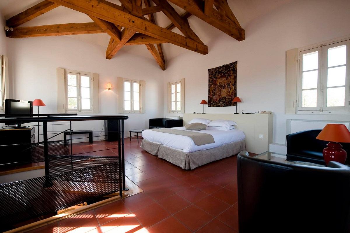 cloitre-saint-louis-avignon-provence-sud-france-chambre-seminaires-de-caractere