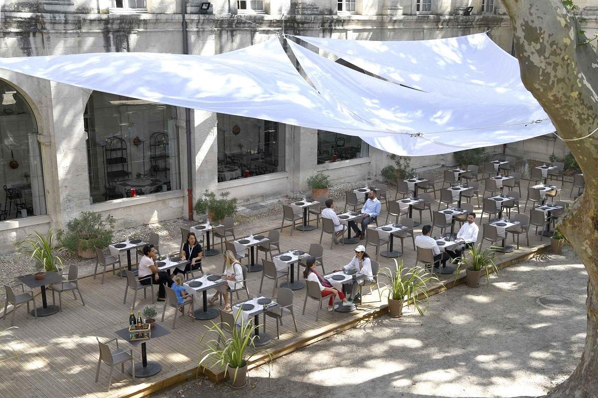 cloitre-saint-louis-avignon-provence-sud-france-terrasses-seminaires-de-caractere