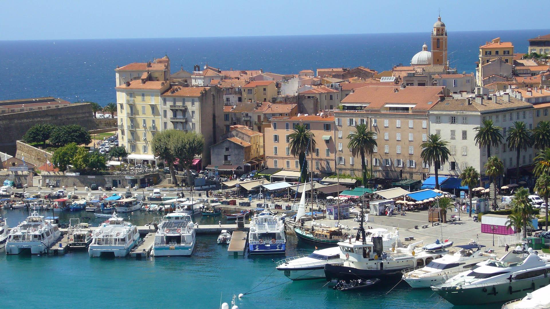 dolce-vita-ajaccio-route-des-sanguinaires-corse-du-sud-vieux-port-seminaires-de-caractere