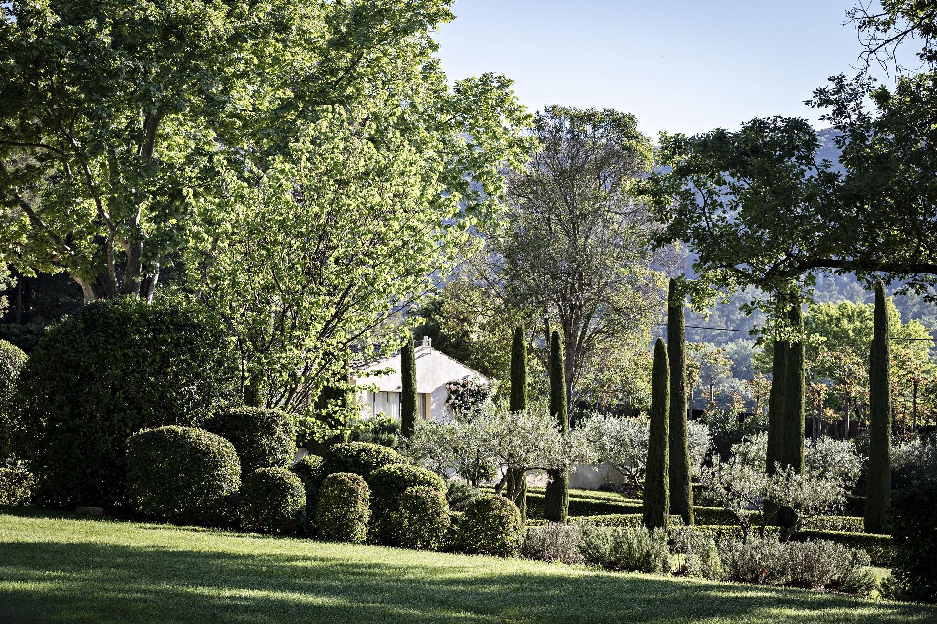 domaine-de-fontenille-luberon-provence-jardins-seminaires-de-caractere