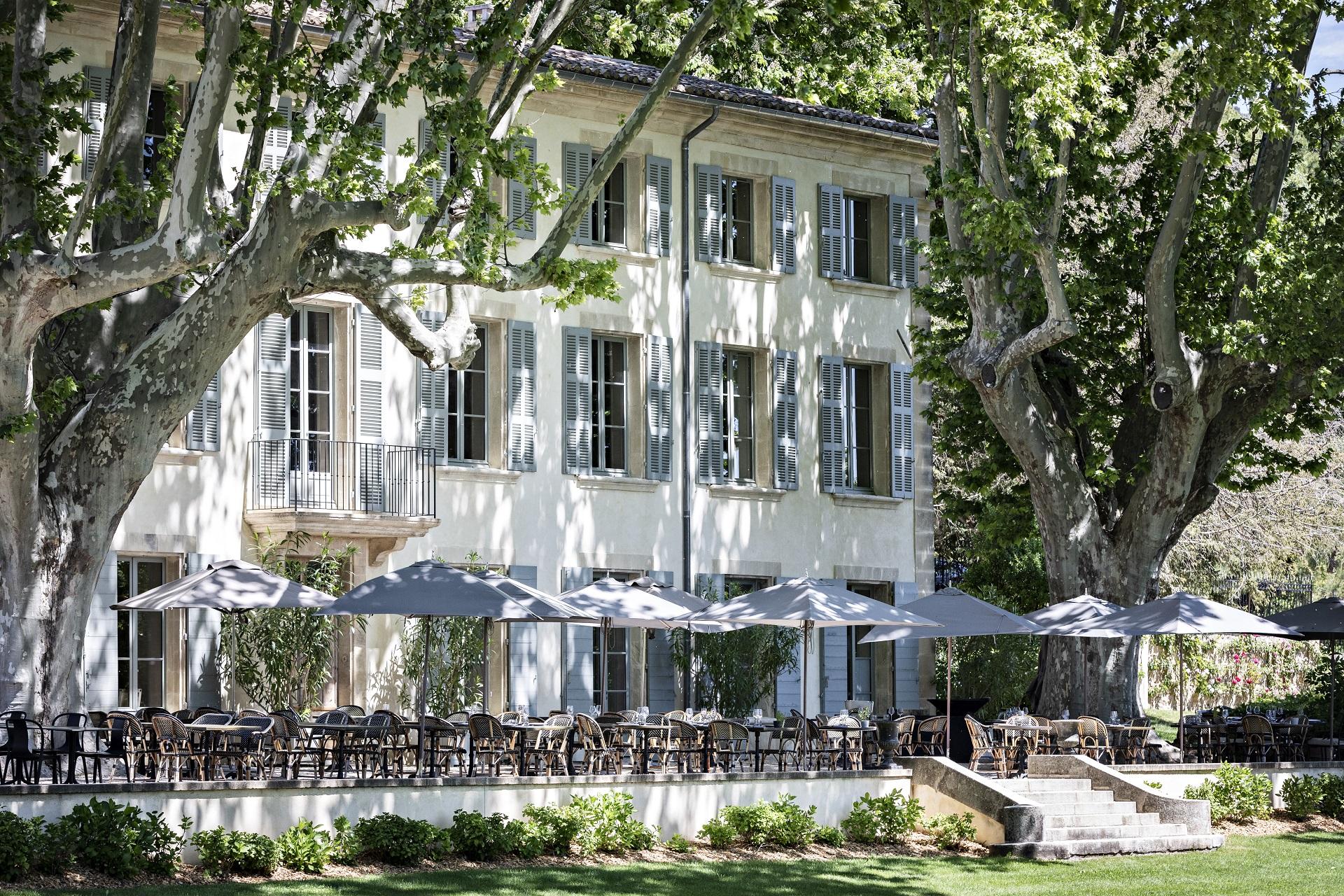 domaine-de-fontenille-luberon-provence-terrasse-seminaires-de-caractere