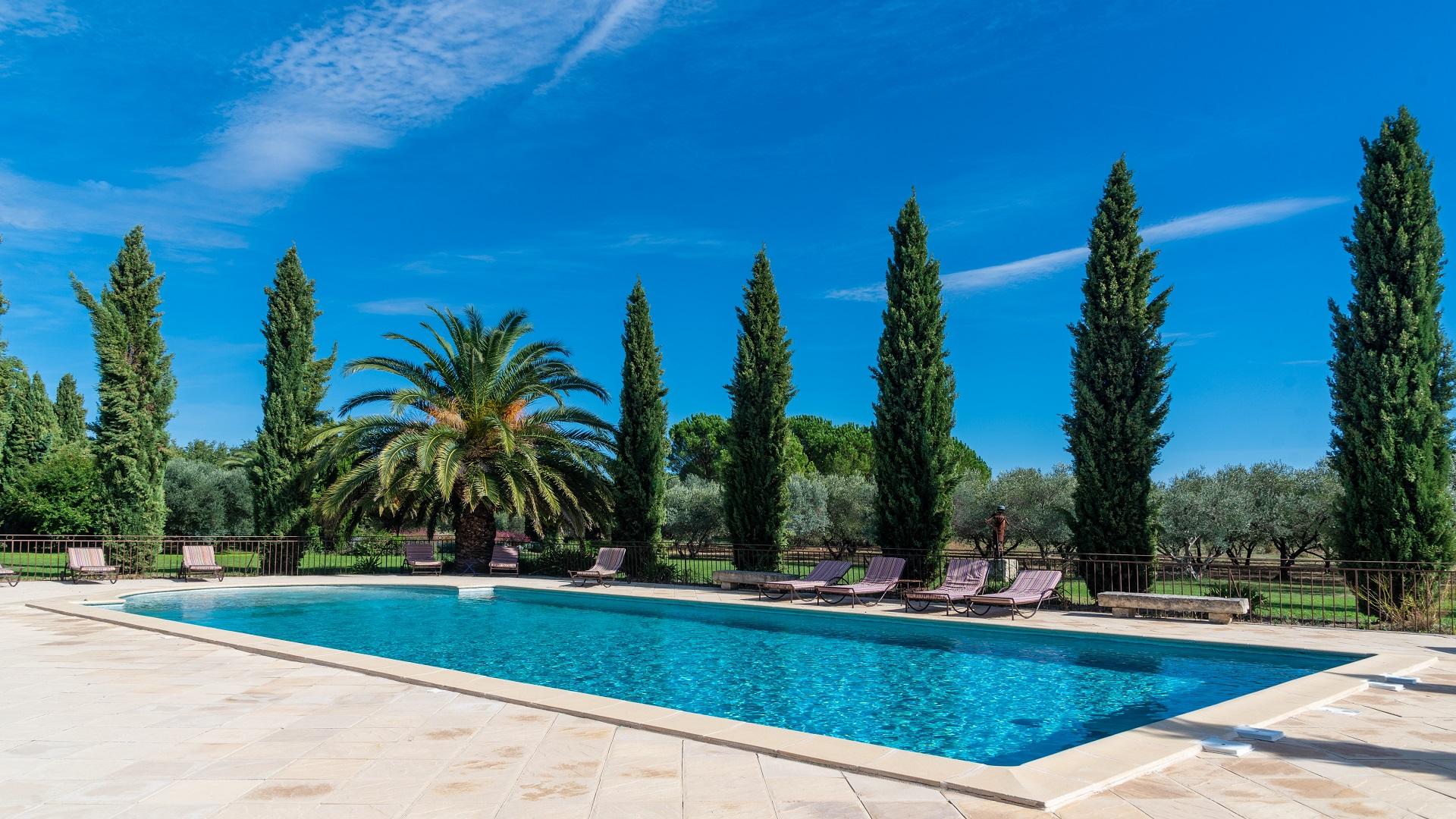 domaine-des-clos mas-provencal-avignon-alpilles-provence-piscine-seminaires-de-caractere