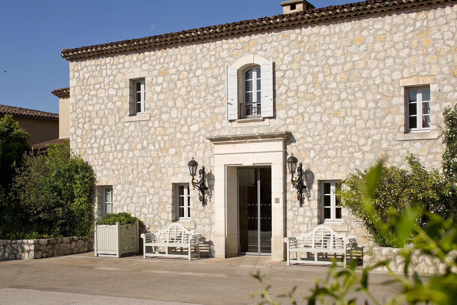 domaine-du-mas-de-pierre-saint-paul-de-vence-cote-dazur-seminaires-de-caractere (5)