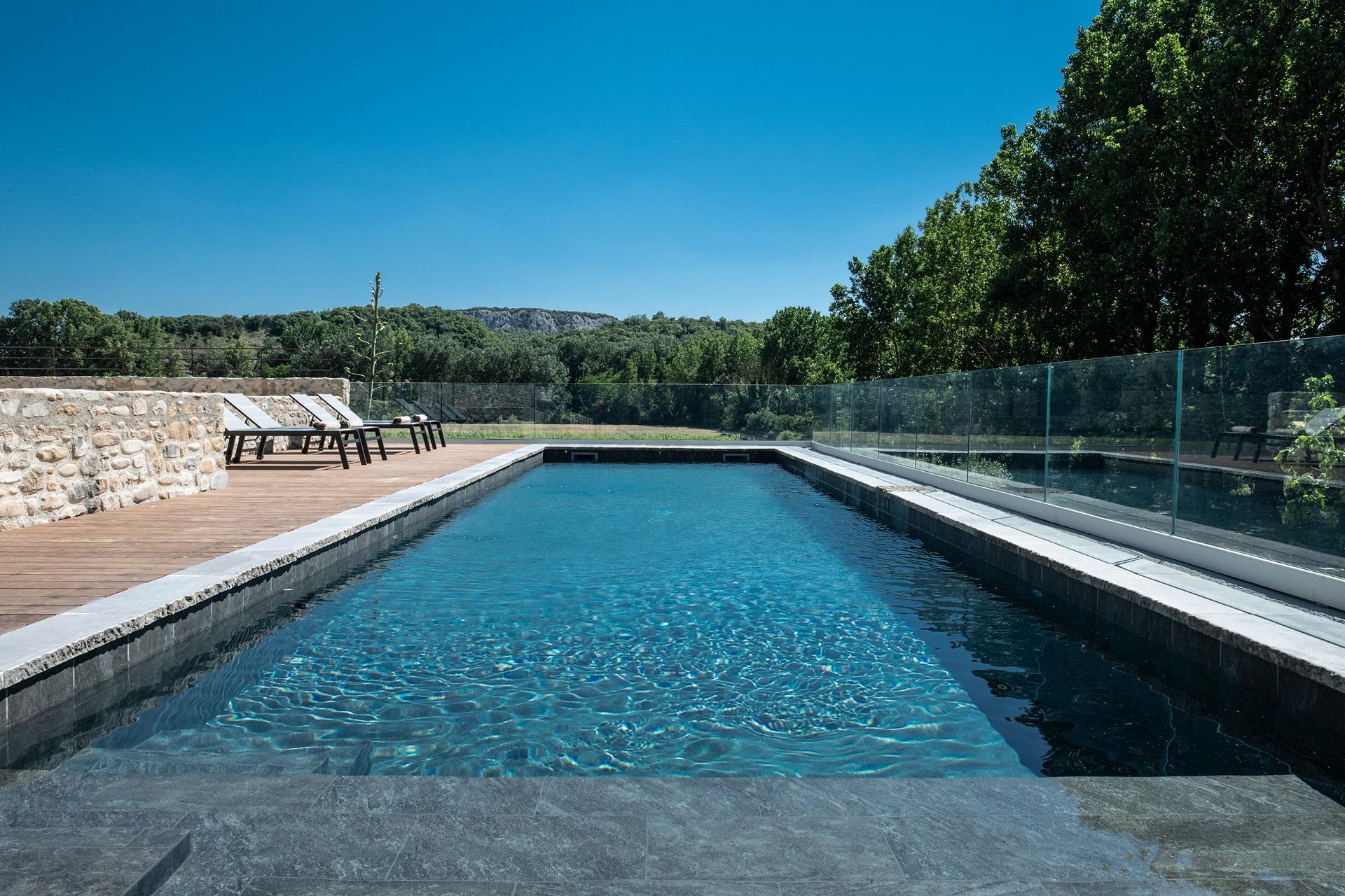 domaine-walbaum-vignoble-hotel-ardeche-sud-france-provence-avignon-piscine-seminaires-de-caractere