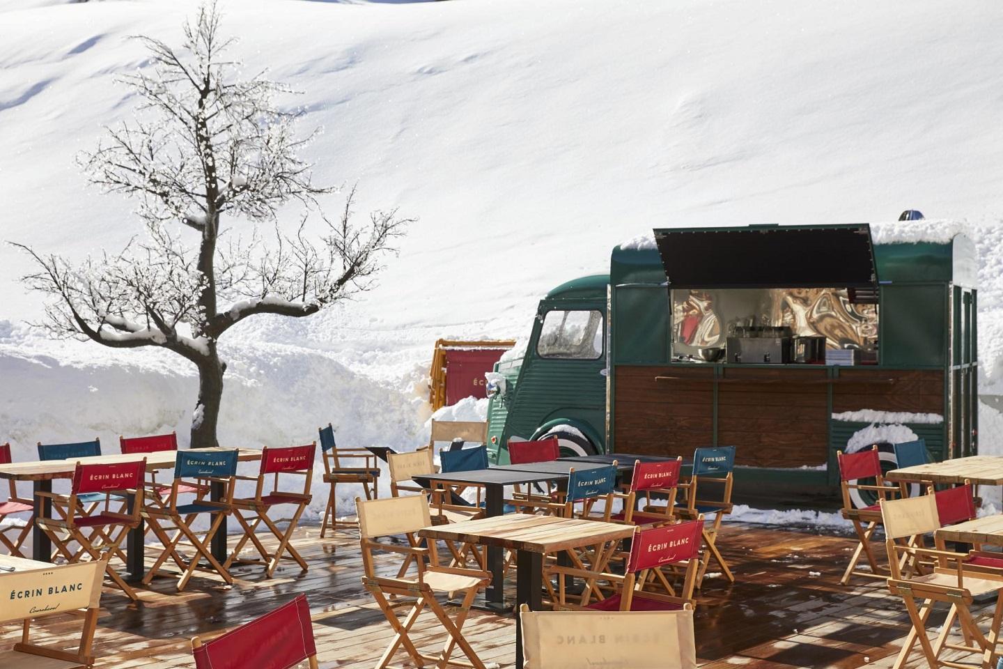 ecrin-blanc-courchevel-incentive-neige-ski-montagne-food-truck