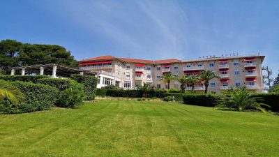 grand-hotel-les-lecques-cassis-cote-azur-provence-facade-seminaires-de caractere