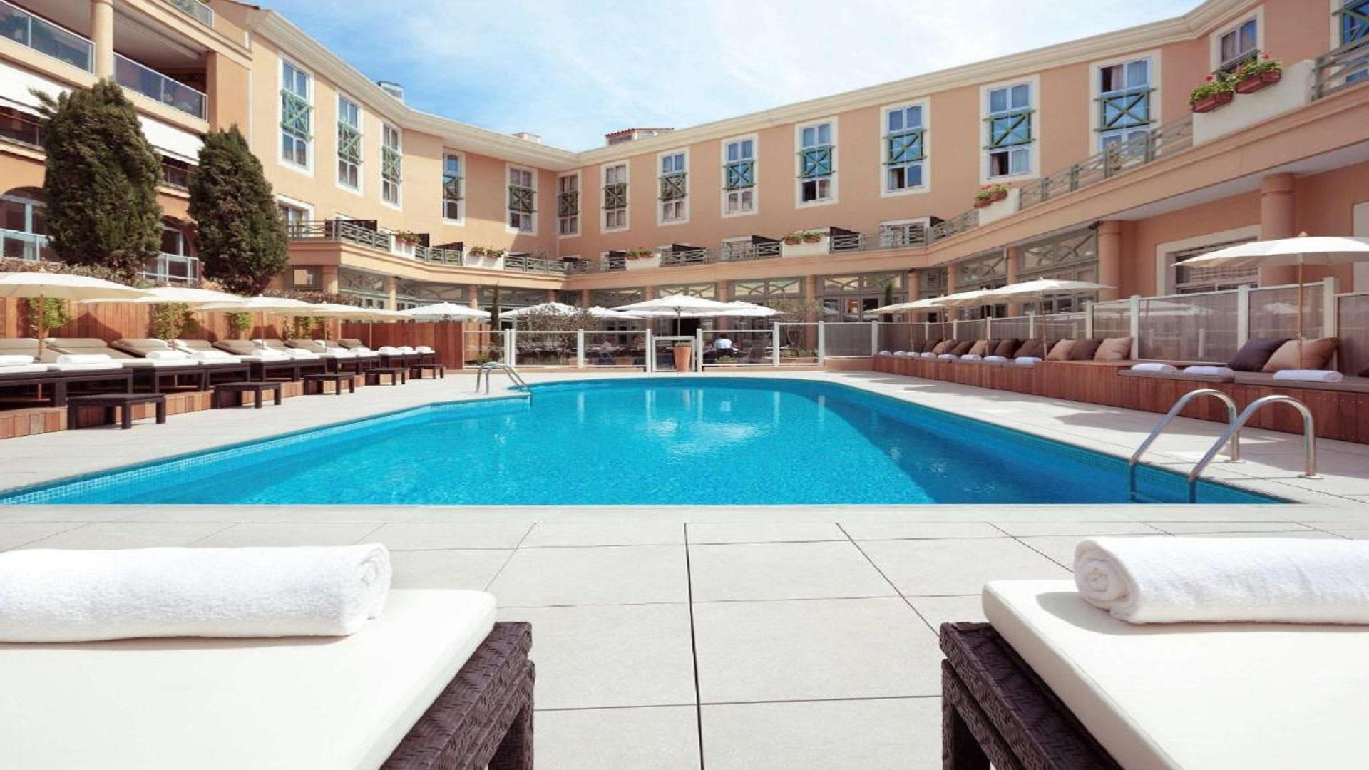 grand-hotel-roi-rene-aix-en-provence-paca-luberon-piscine-seminaires-de-caractere.jpg