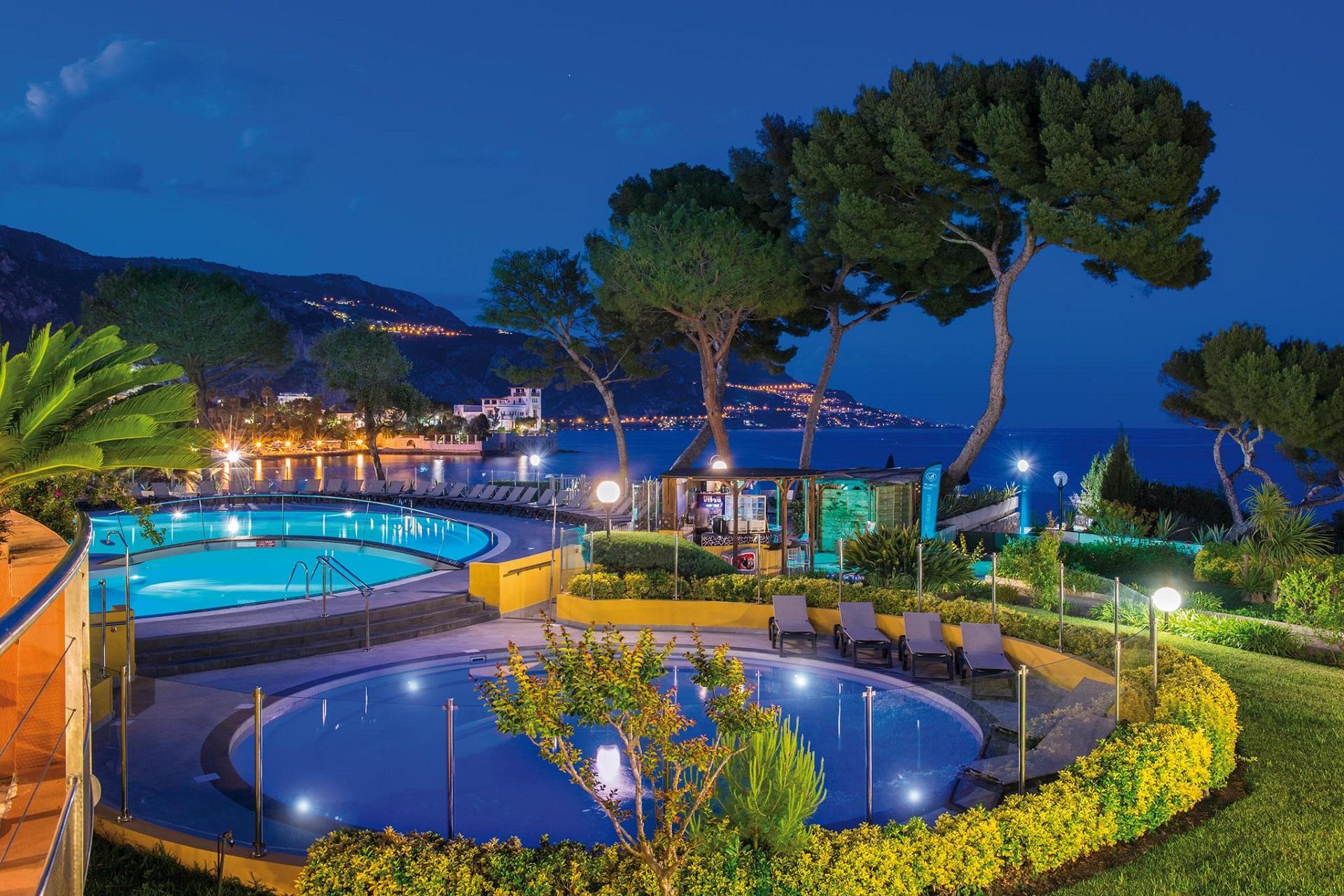 hotel-decloy-saint-jean-cap-ferrat-riviera-vue -de-nuit-seminaires-de-caractere