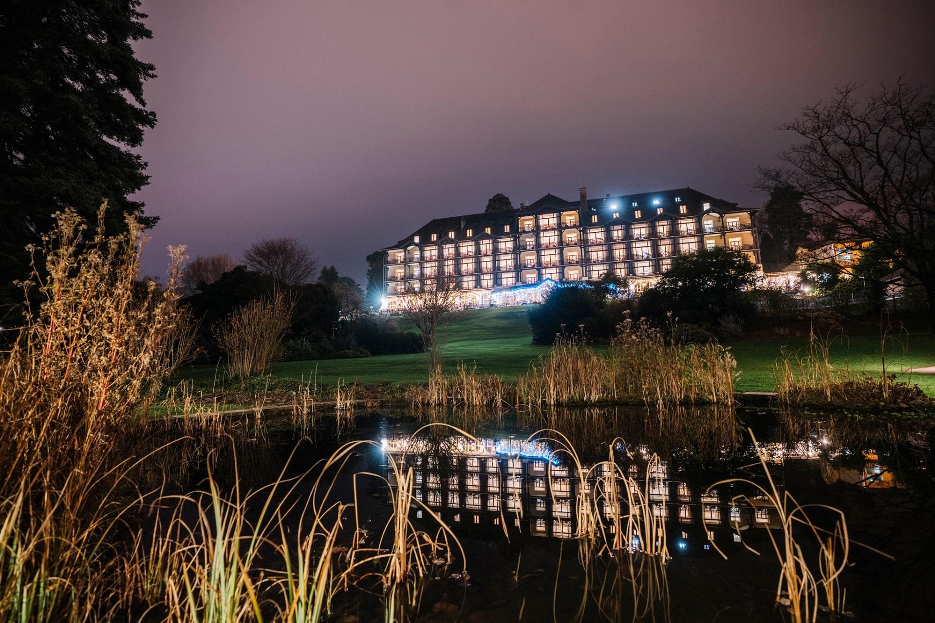 hotel-ermitage-evian-geneve-rhone-alpes-by-night-seminaires de caractere