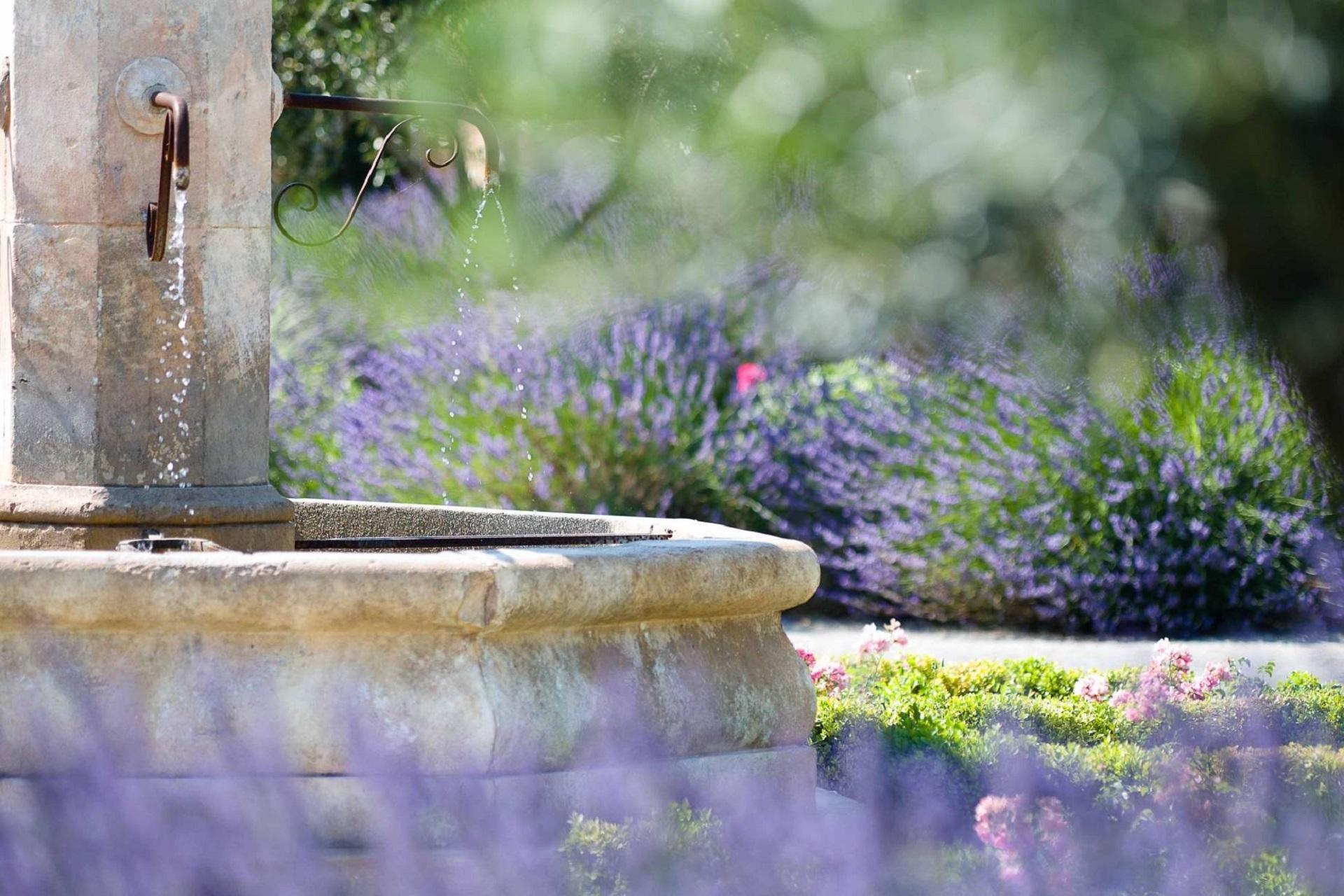 hotel-et-spa-du-castellet-provence-var-fontaine