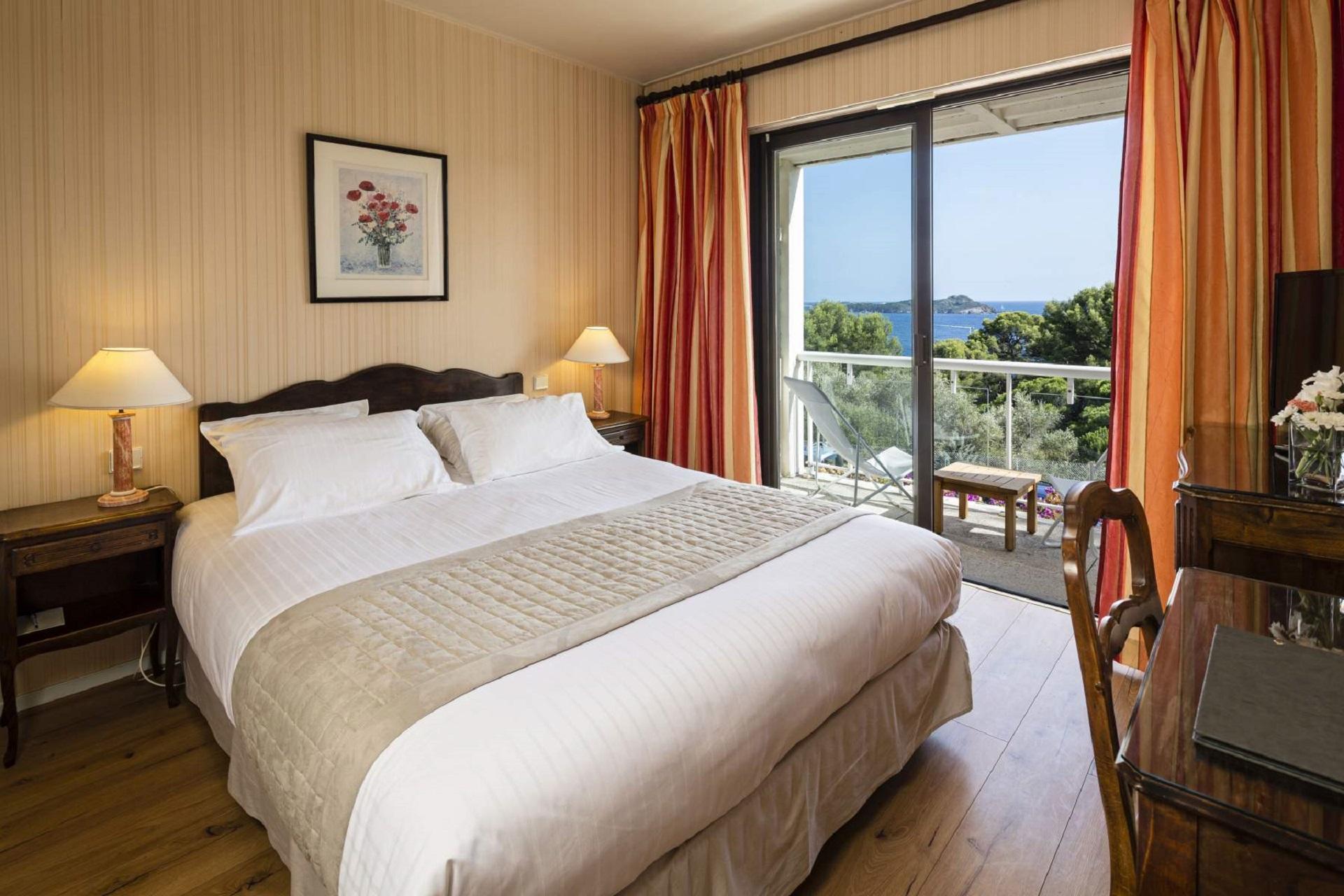 hotel-le-provencal-hyeres-toulon-chambre-seminaires-de-caractere