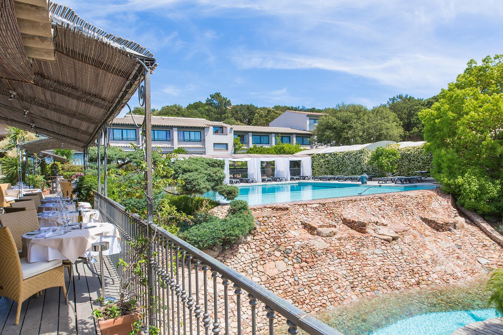hotel-roi-theodore-et-spa-porto-vecchio-seminaires-de-caractere-restaurant (3)