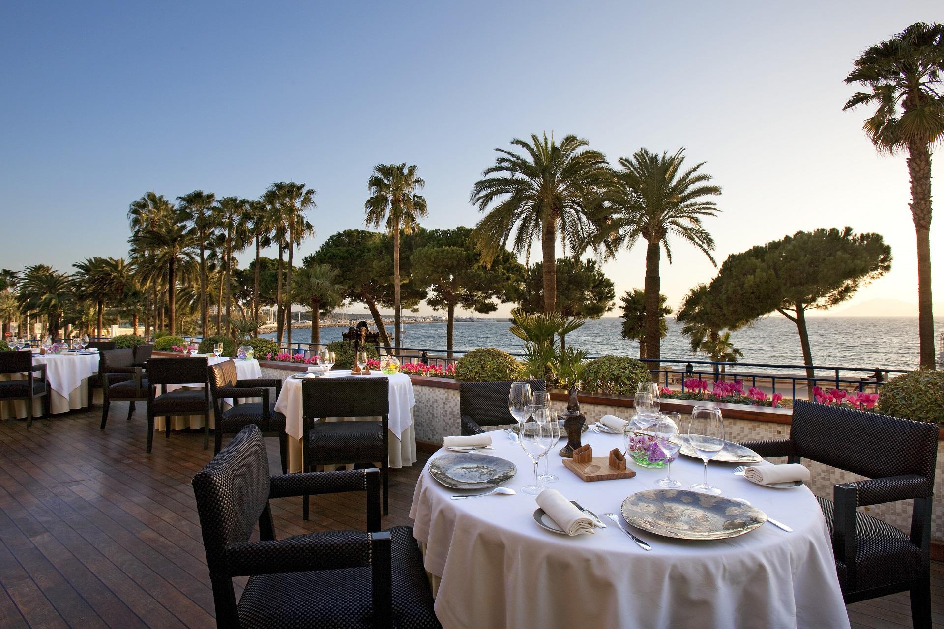 hyatt-martinez-cannes-terrasse-seminaires-de-caractere