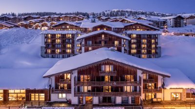 ily-la-rosiere-exterieur-nuit-montagne-ski-neige-seminaires-de-caractere