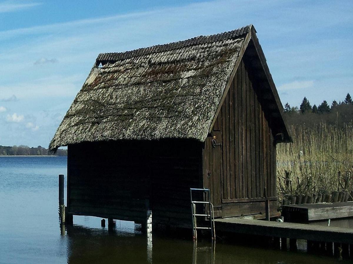 innature-domaine-aude-occitanie-carcassonne-nature-lac-cabane-pecheur-seminaires-de-caractere