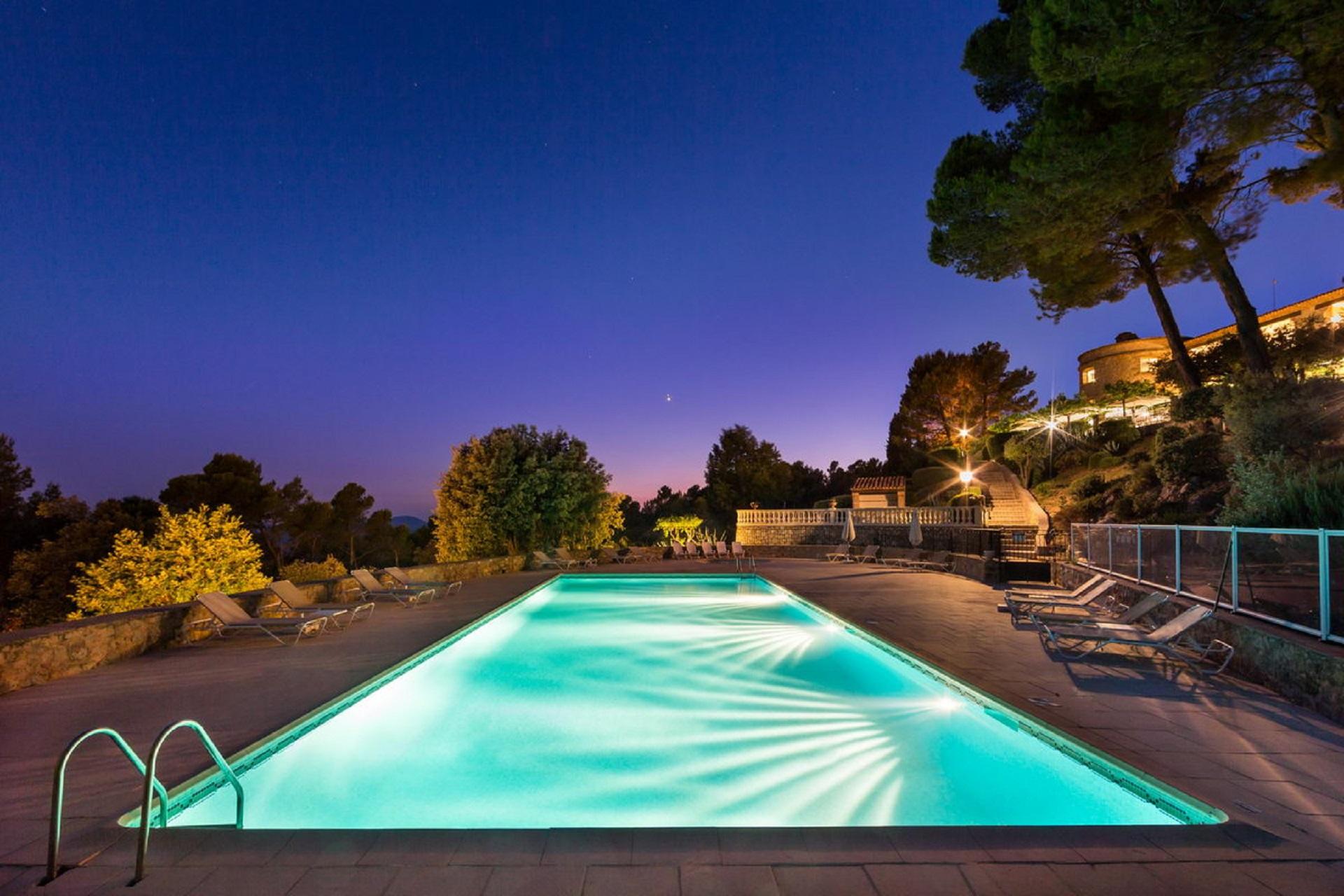 la-bastide-de-tourtour-sud-provence-var-piscine-nuit-seminaires-de-caractere