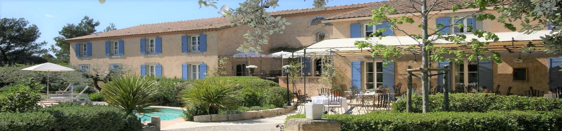 la-bastide-eygalieres-alpilles-provence-sud-seminaires-facade