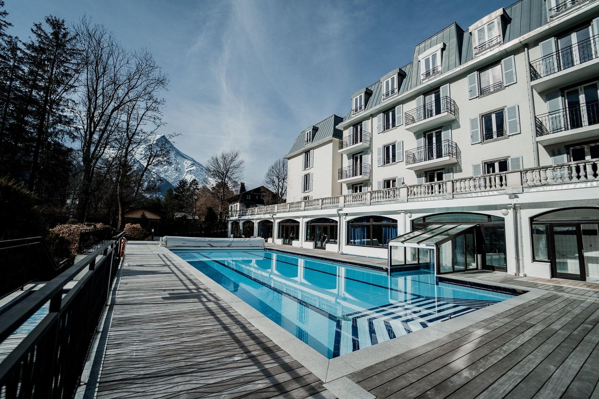 la-folie-douce-hotel-piscine-chamonix-montblanc-seminaires-de-caractere