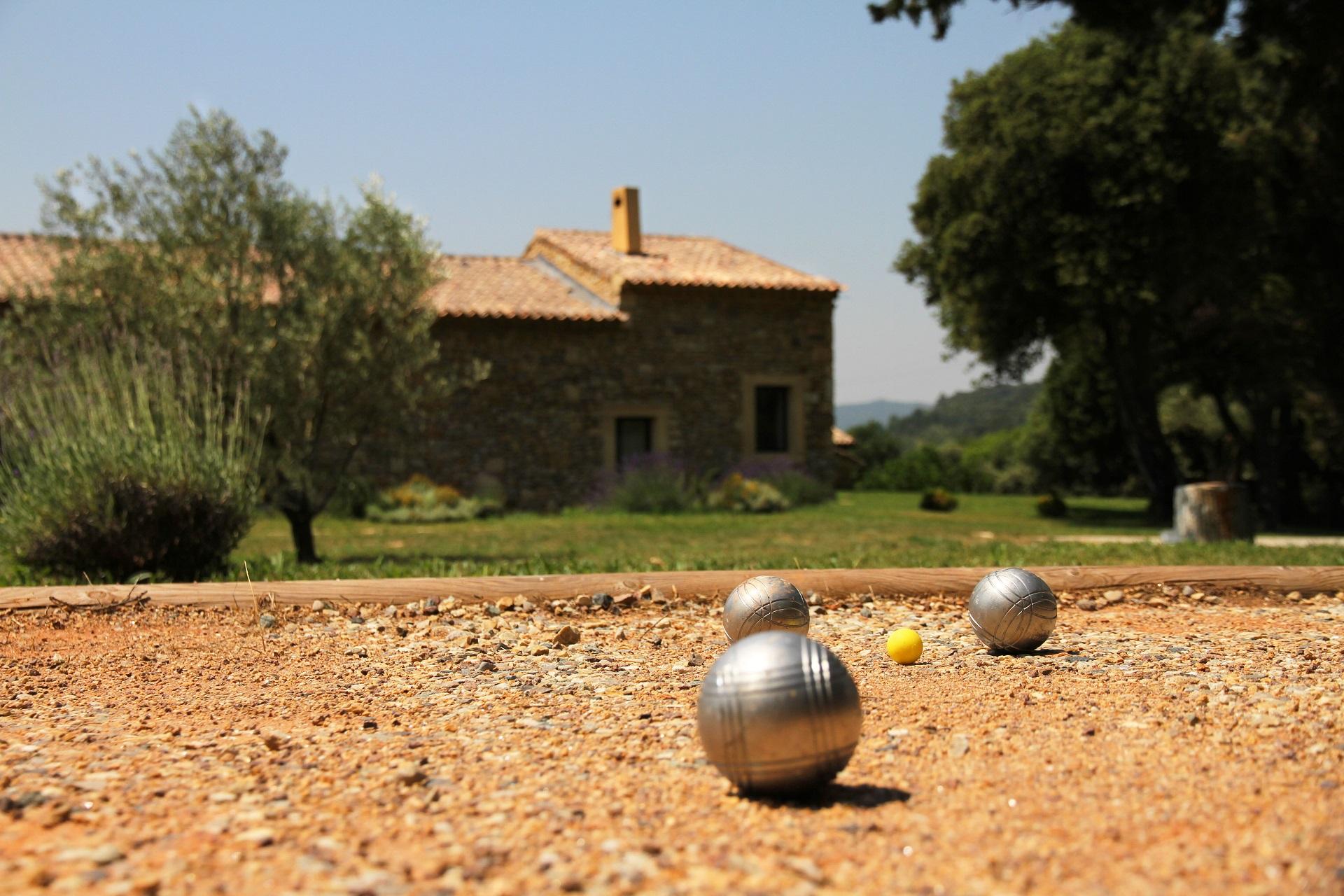 le-mas-de-so-gard-provence-incentive-seminaires-petanque