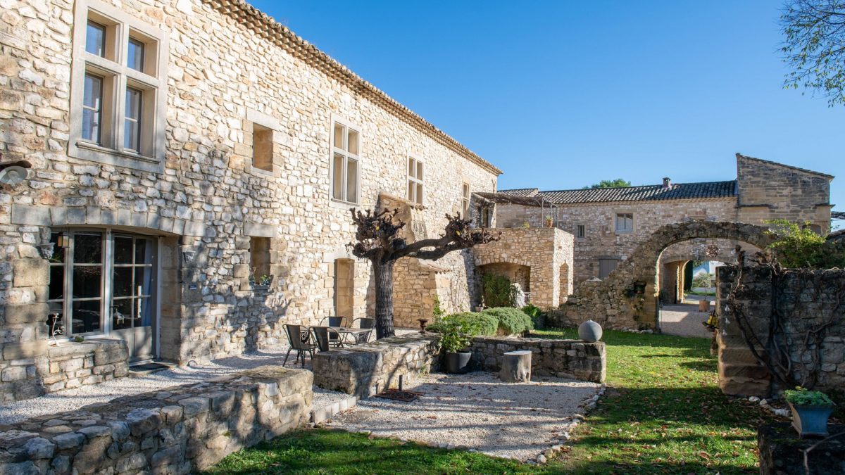 mas-de-rey-uzes-gard-provence-occitanie-jardins-seminaires-de-caractere