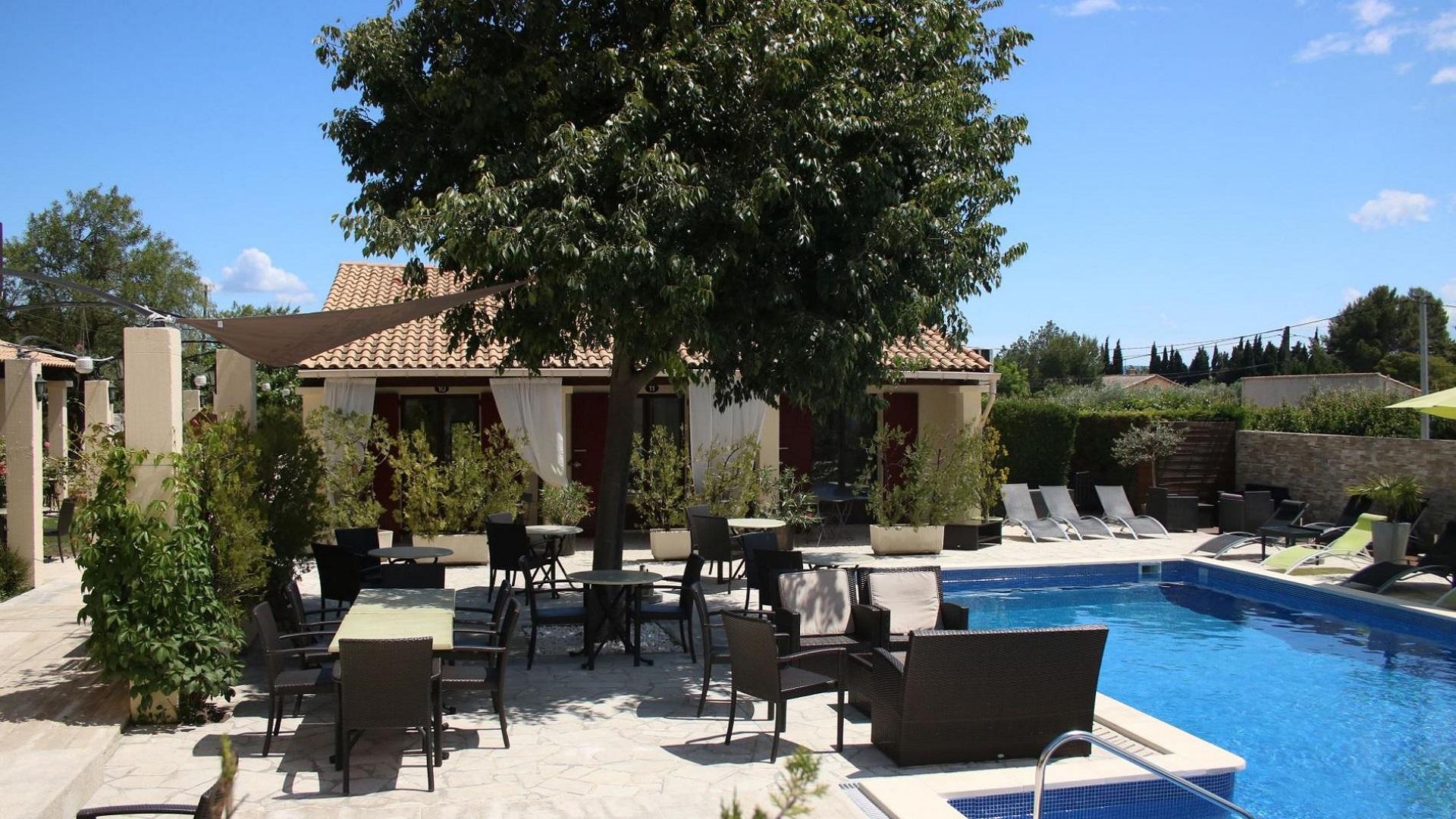 mas-des-amandiers-avignon-saint-remy-provence-alpilles-terrasse-seminaires-de-caractere