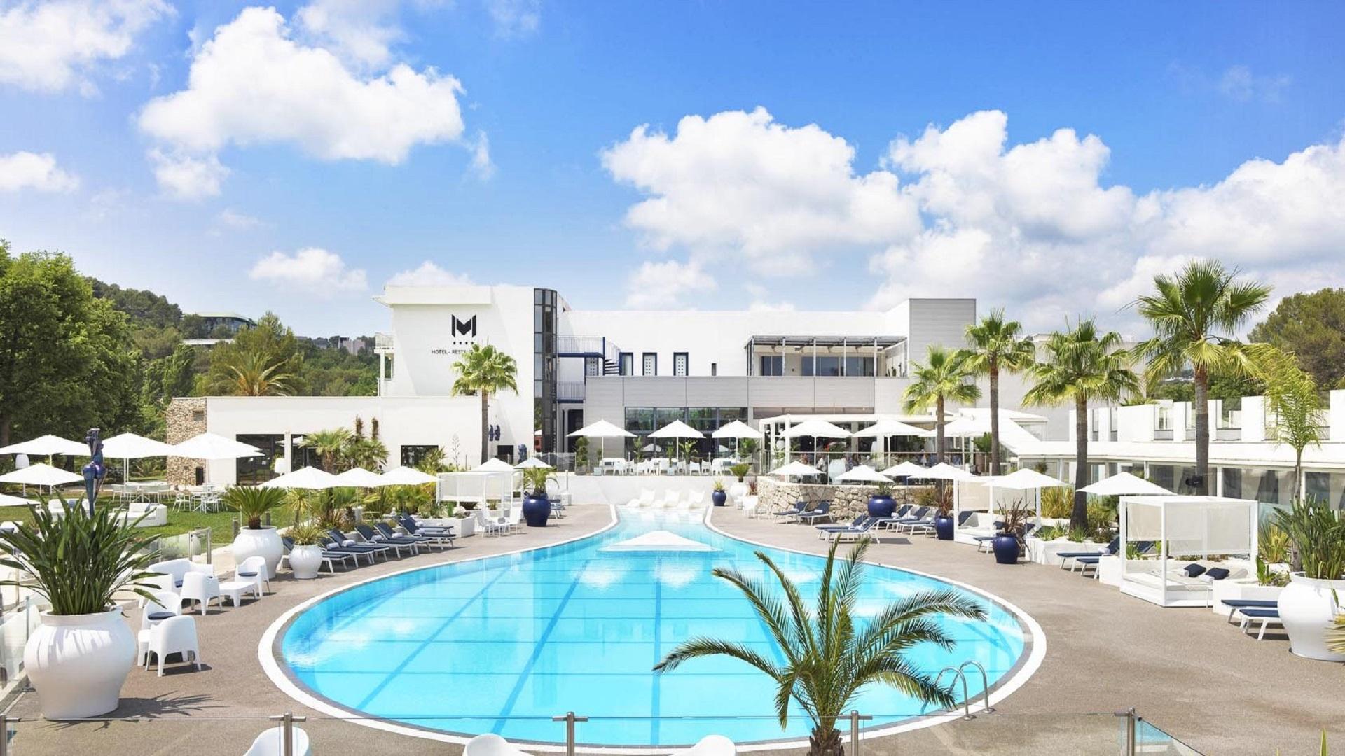 mouratoglou-resort-sophia antipolis-sud-france-cannes-nice-cote-d’azur-piscine-seminaires-de-caractere