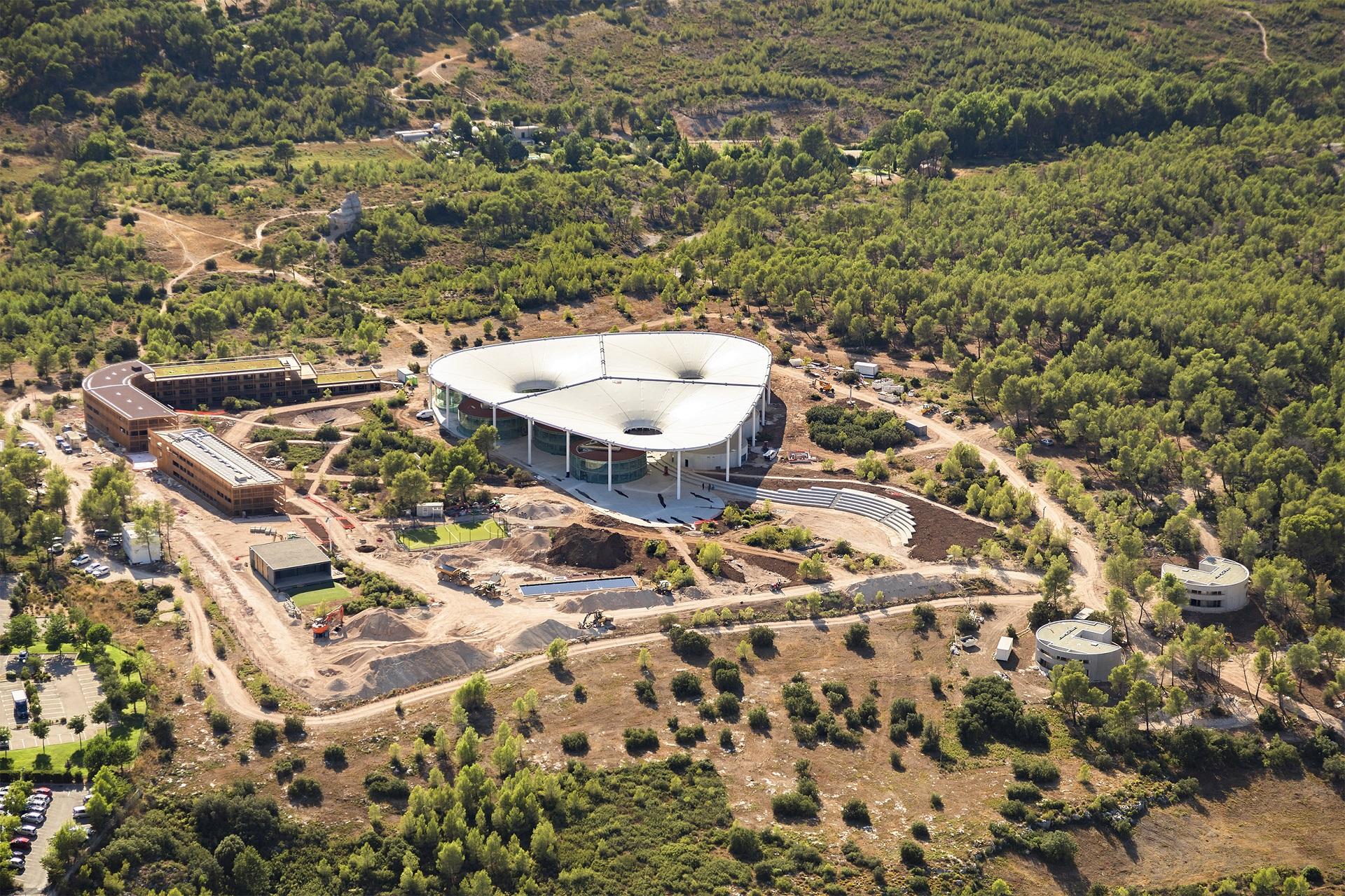 the-camp-campus-aix-en-provence-paca-meeting-reunion-vue-drone-seminaires-de-caractere