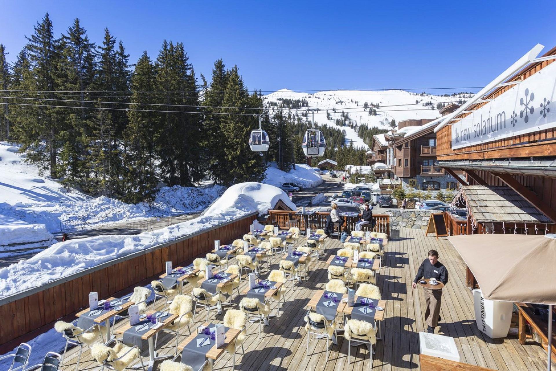 the-new-solarium-courchevel-369-degres-terrasse-101-seminaires-de-caractere