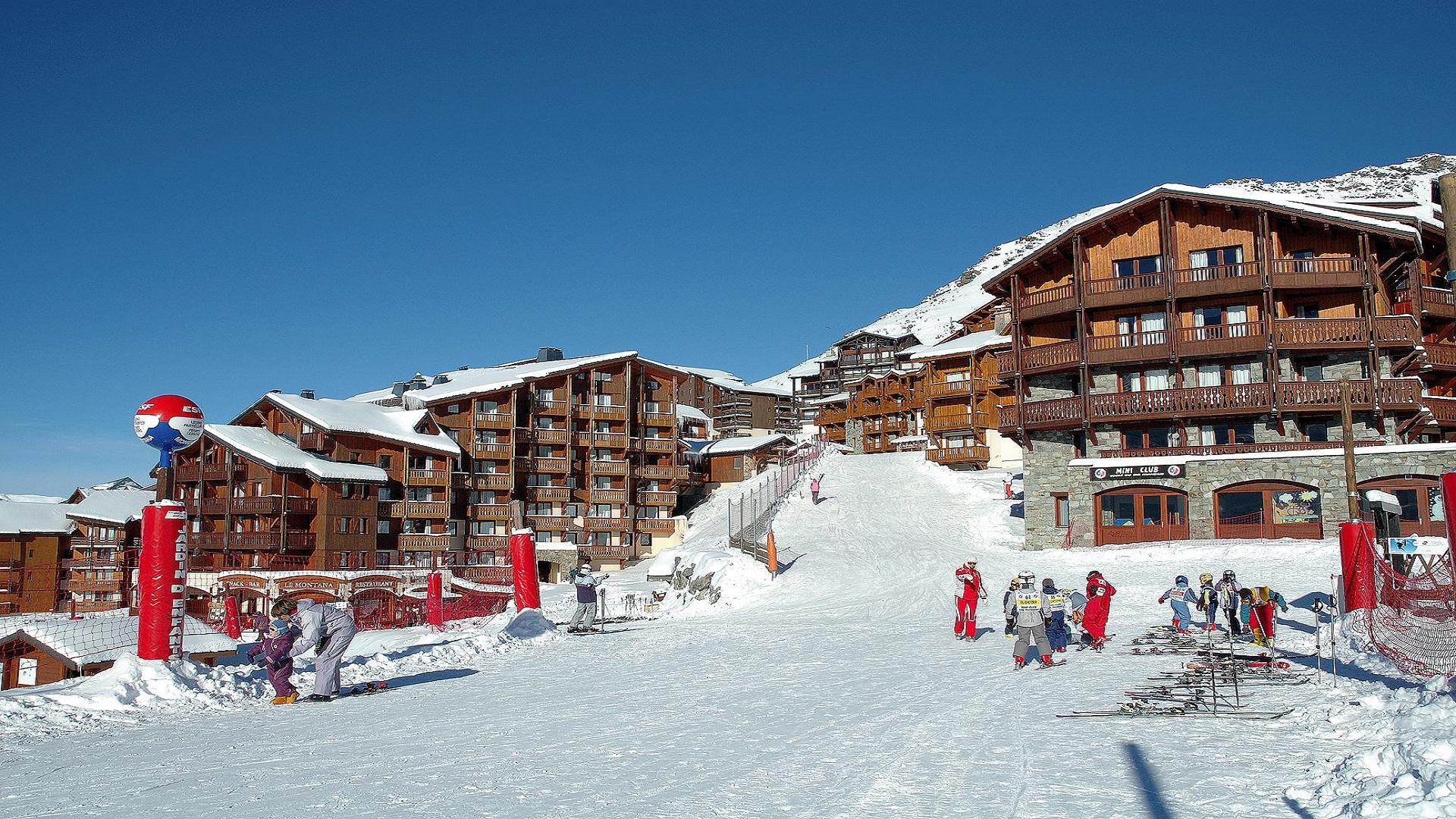 village-montana-savoie-73-alpes-tignes-domaine-skiable-seminaires-de-caractere