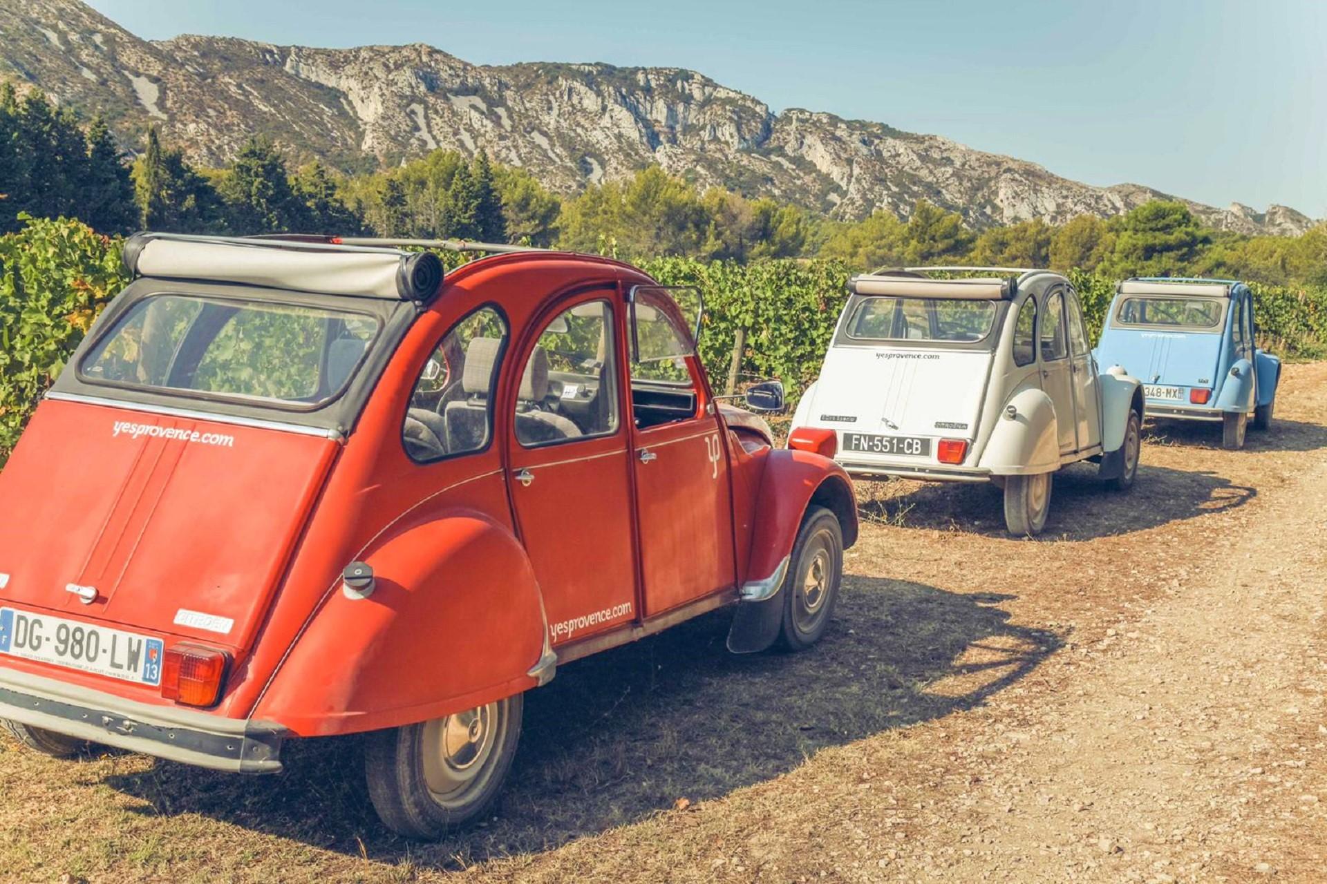 yes-provence-location-voiutures-vintage-provence-alpilles-luberon