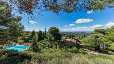 Abbaye-de-Sainte-Croix-provence-luberon-vue-panoramique-Seminaires-de-caractere