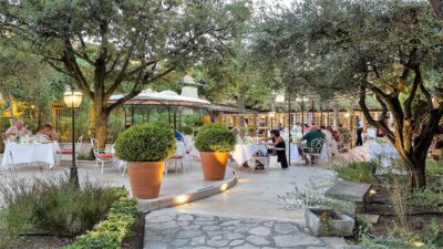 auberge-de-cassagne-avignon-provence-terrasse-seminaires-de-caractere