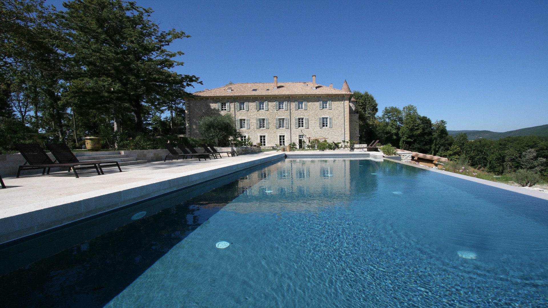 chateau-les-oliviers-de-salettes-drome-seminaires-de-caractere-vue-sud