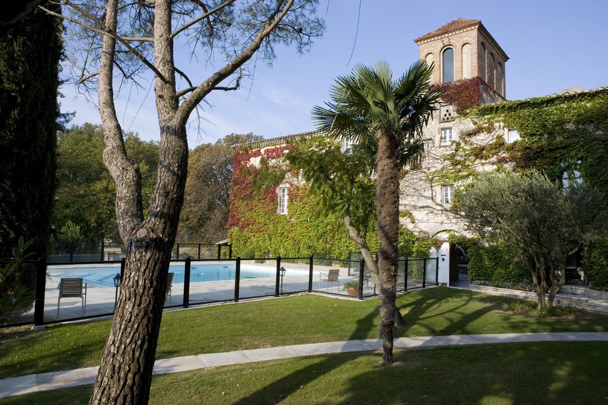 domaine-du-colombier-malataverne-drome-provencale-seminaires-de-caractere-piscine