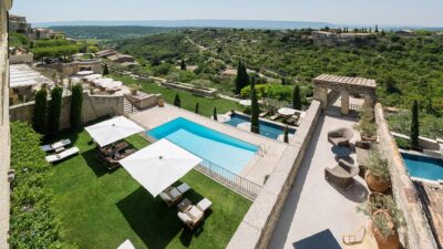 la-bastide-de-gordes-provence-luberon-vue-seminaires-de-caractere