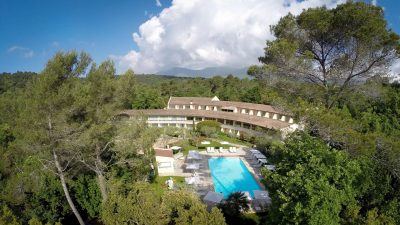 la-vague-saint-paul-Vence-nice-cannes-piscine-seminaires-de-caractere