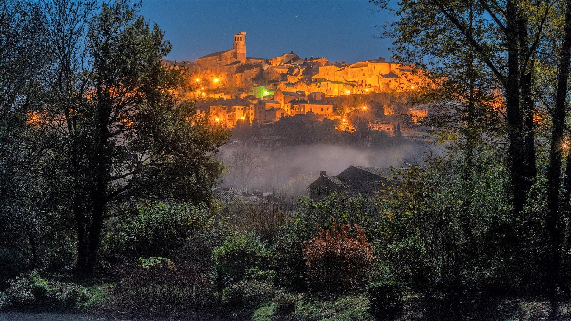 hostellerie-du-vieux-cordes-cordes-sur-ciel-occitanie-tarn-by-night