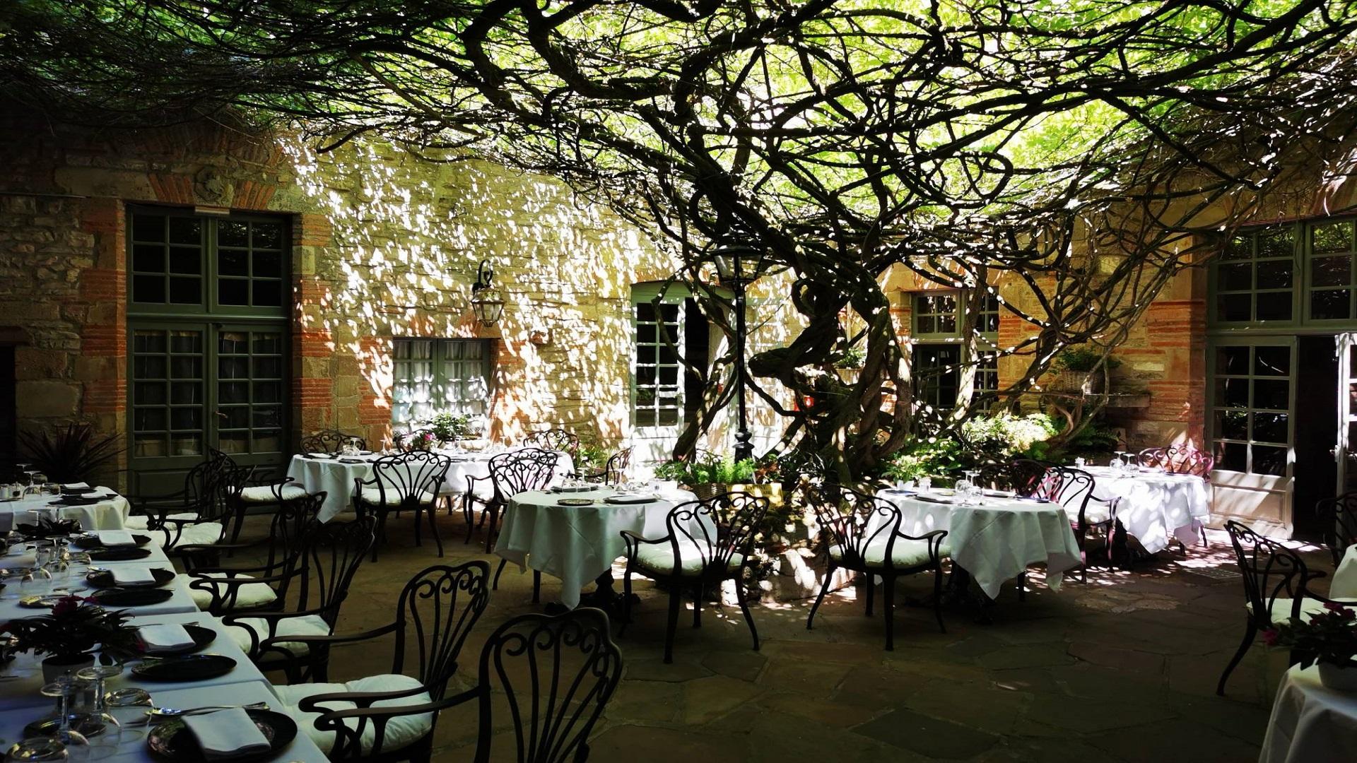 hostellerie-du-vieux-cordes-cordes-sur-ciel-occitanie-tarn-terrasses