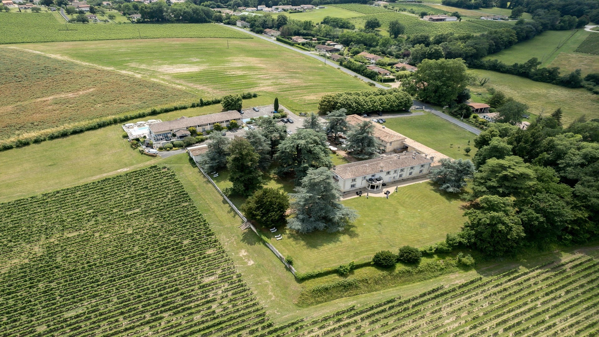 hotel-les-secrets-chateau-pey-la-tour.